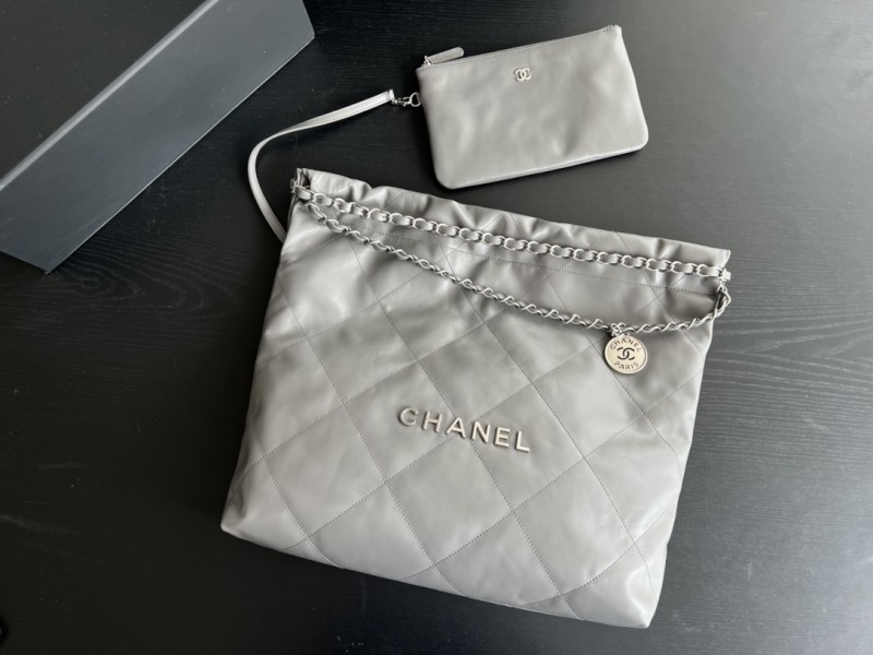 Handbag Chanel size 39cmx42cmx8 cm