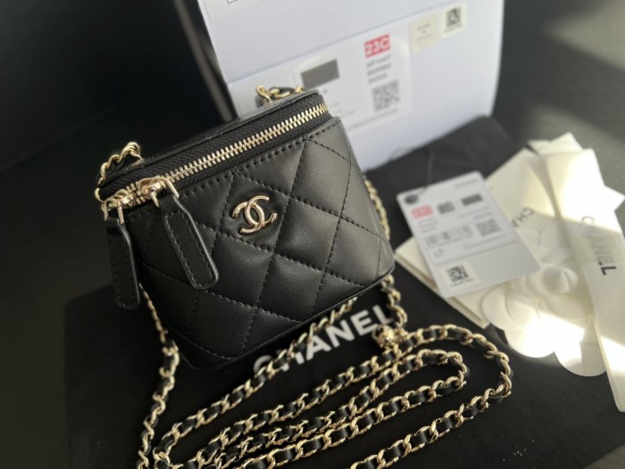 Handbag Chanel A1447 size 8.5cmx11cmx7 cm