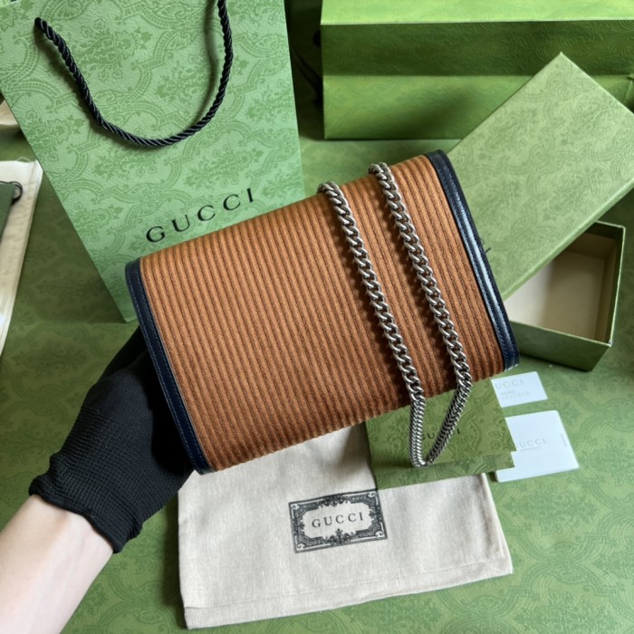 Handbag Gucci 401231 size 20*13.5*3 cm