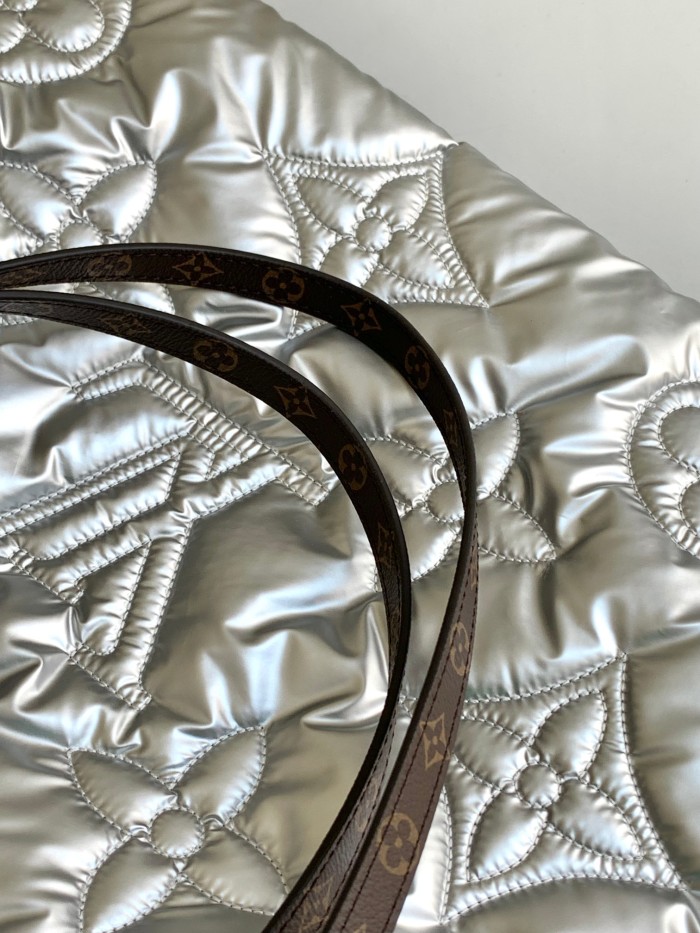 Handbag Louis Vuitton M59007 size 41 x 34 x 19 cm