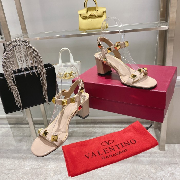 VALENTINO GARAVANI ROMAN STUD WOMEN 10