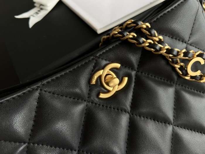 Handbag Chanel 3223 size 16cmx19cmx8 cm