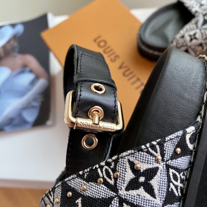 Louis Vuitton PASEO FLAT COMFORT SANDALS WOMEN 7