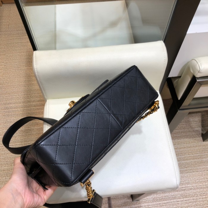 Handbag Chanel A088 size 30x8x21 cm