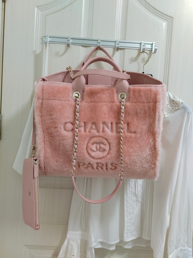 Handbag Chanel size 38 cm