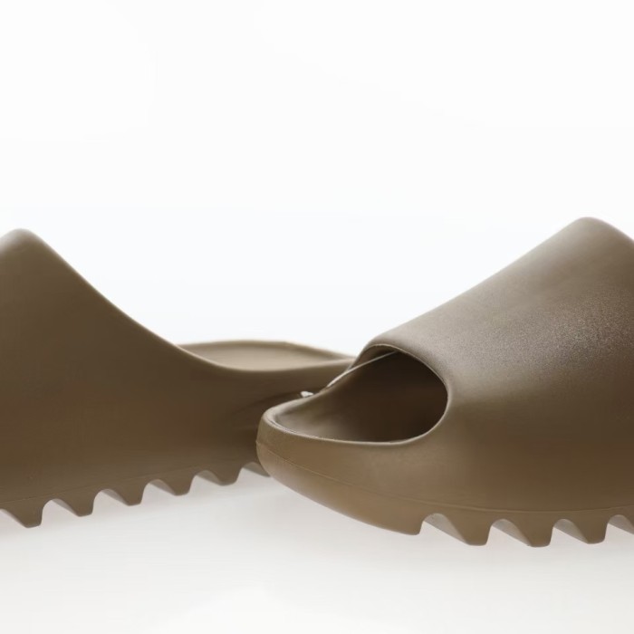 adidas Yeezy Slide Core