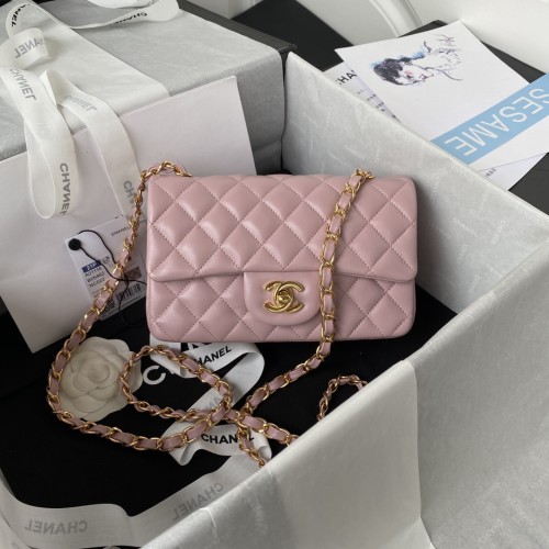 Handbag Chanel size 20 cm