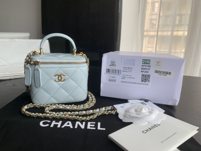 Handbag Chanel size 17.5cmx10cmx8 cm