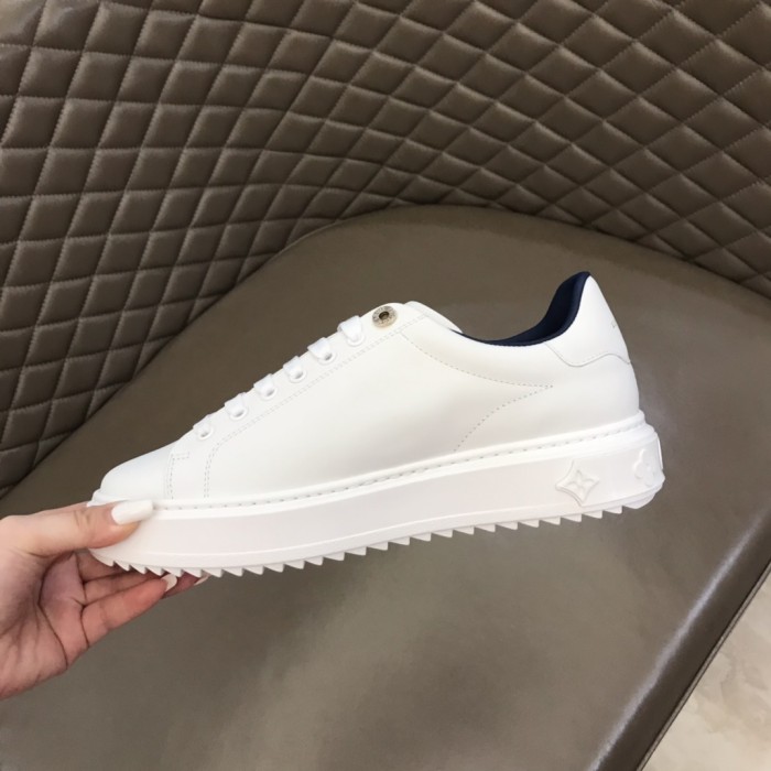 Louis Vuitton Low Top sneaker 70