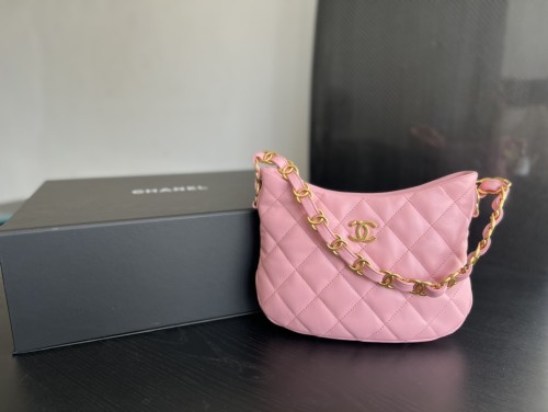 Handbag Chanel size 17.5cm24cm6 cm