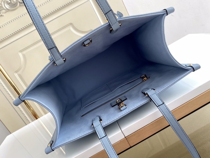 Handbag Louis Vuitton M45717 size 34*12*26 cm