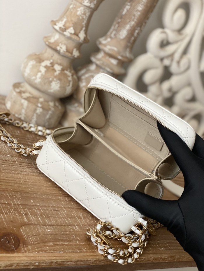 Handbag Chanel 2858 size 14x10x7 cm