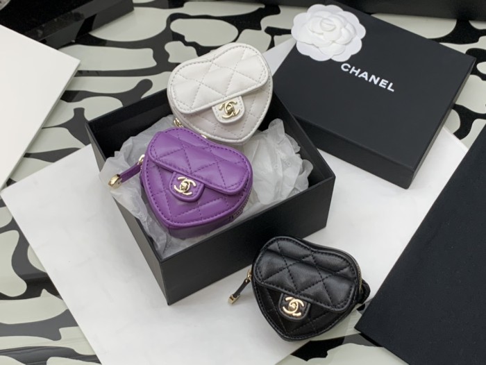 Handbag Chanel size 8*8.5*5.5* cm