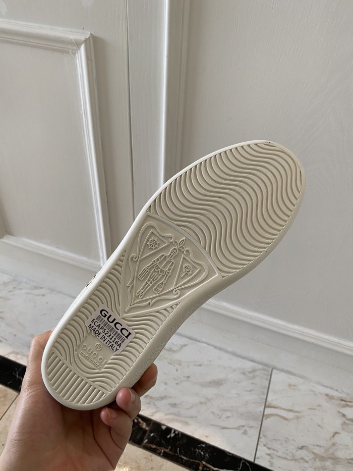 Gucci Women's Ace sneaker with bee sneaker 4