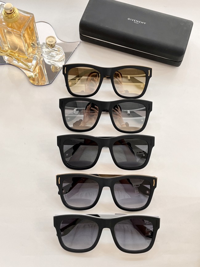 sunglasses Givenchy GV7016 Size:52-21-145
