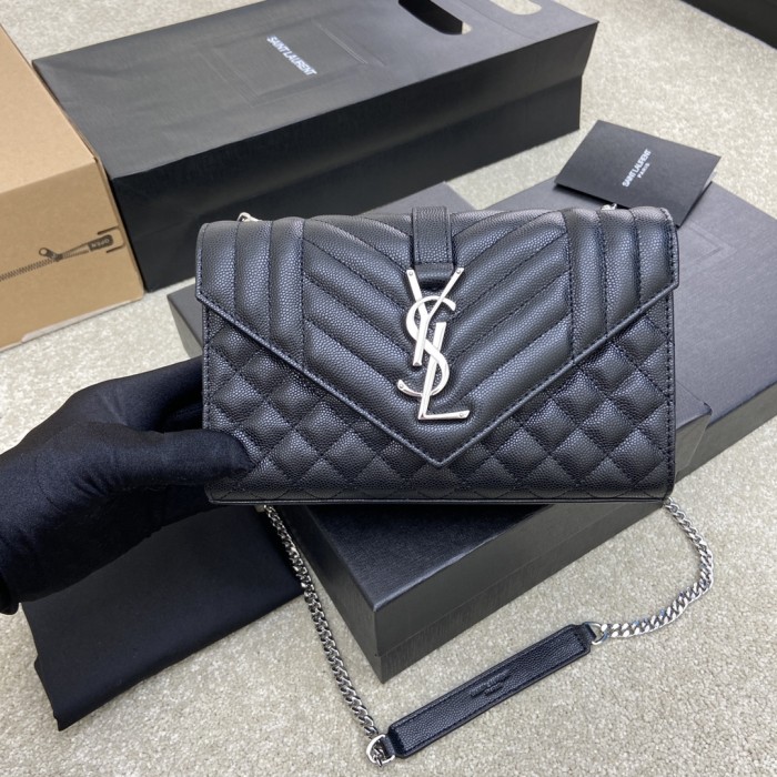 Handbags SAINT LAURENT 526286 size 21x13x6 cm
