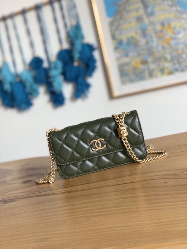 Handbag Chanel 81224 size 16 cm