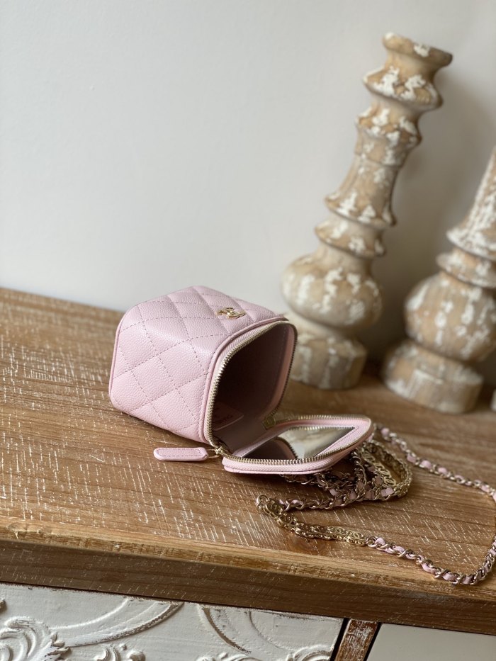 Handbag Chanel 81186 size 10.5-8.5-7 cm