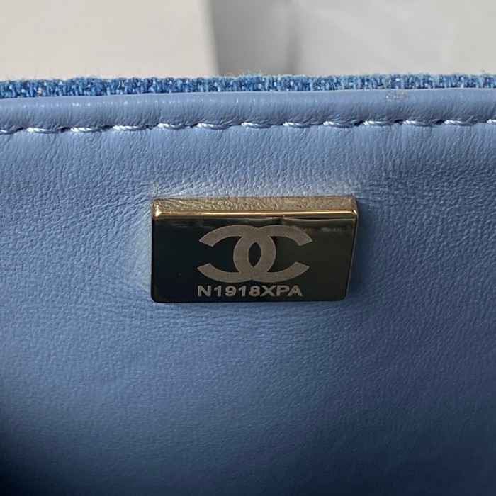 Handbag Chanel size 25 cm