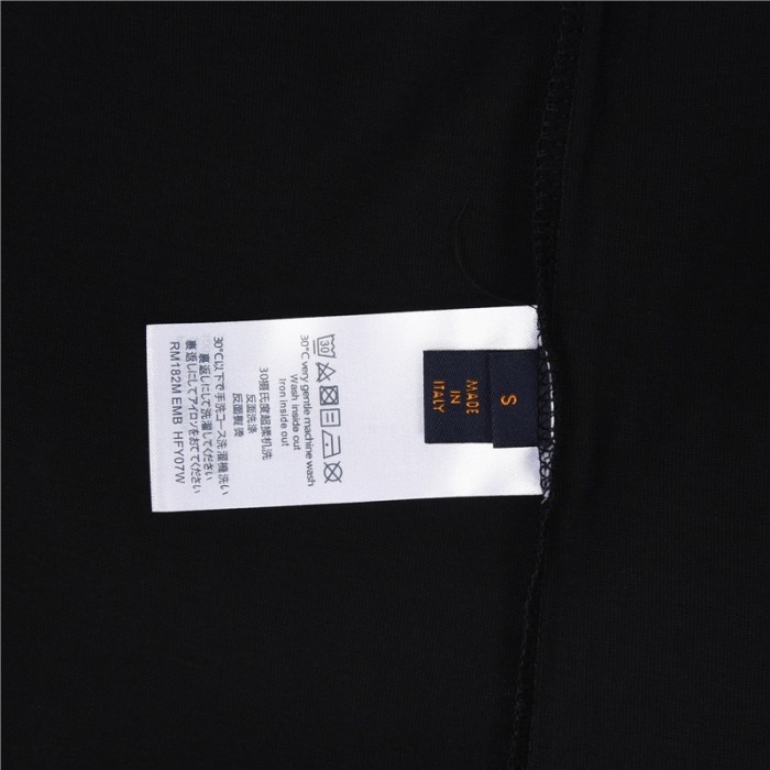 Clothes Louis Vuitton 311