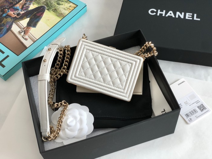 Handbag Chanel size 11*7.5*2.4 cm