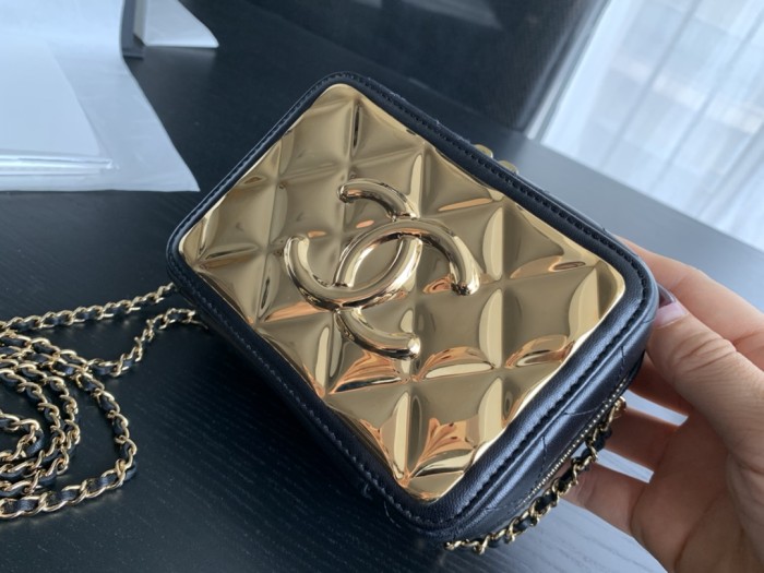 Handbag Chanel 2389 size 14cmx10cmx6.5 cm