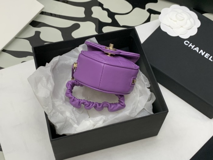 Handbag Chanel size 8*8.5*5.5* cm