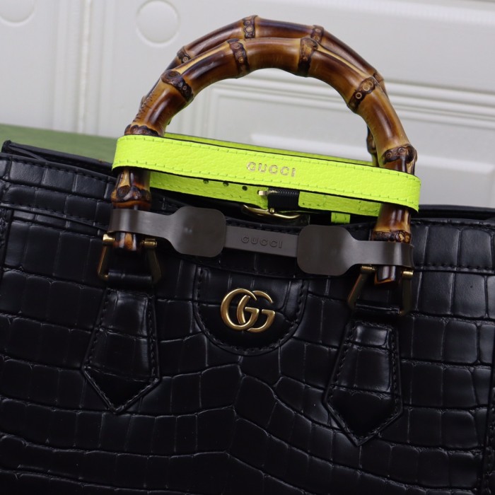 Handbag Gucci 660195 size 27*24*11 cm