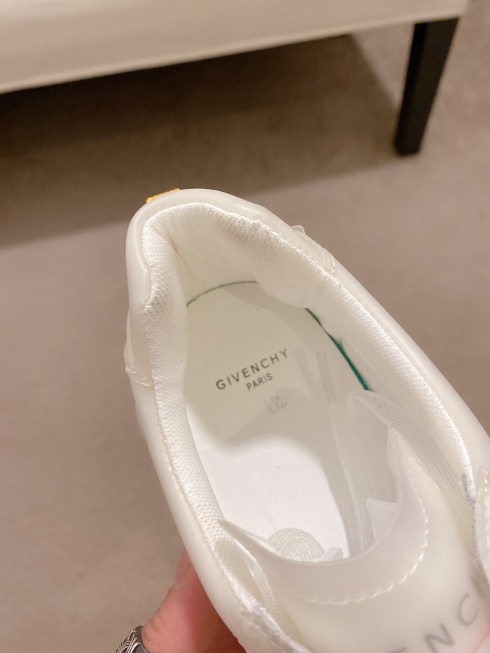 Givenchy Spectre Zip Sneakers 11