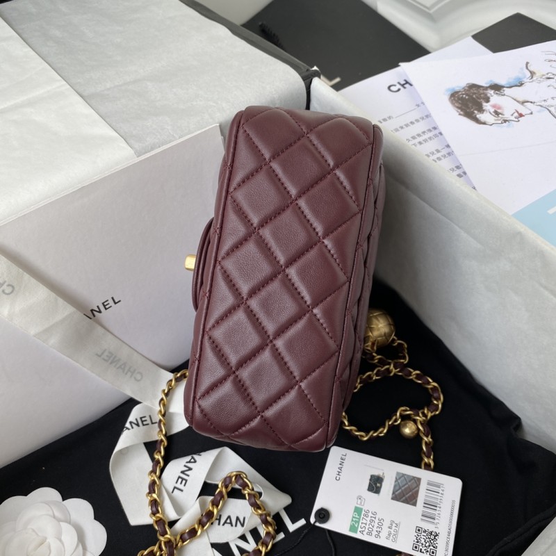 Handbag Chanel size 17 cm