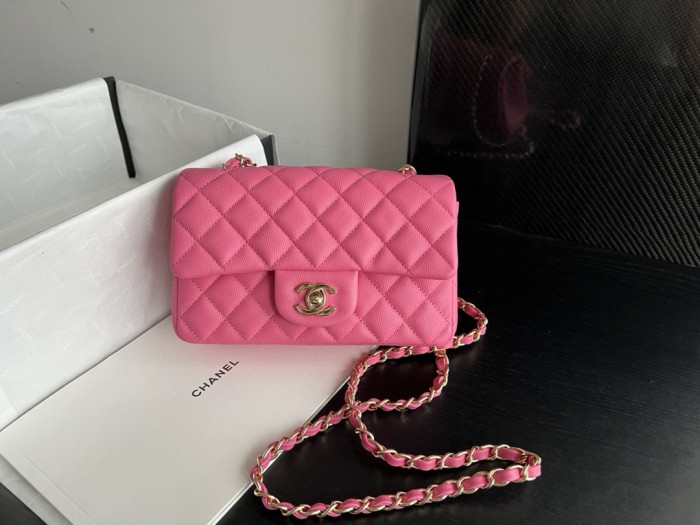 Handbag Chanel size 20 cm