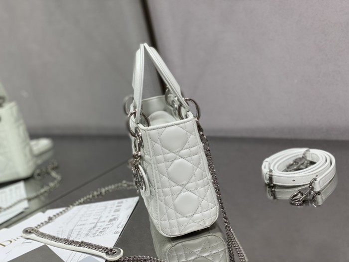 Handbag Dior size 17 cm