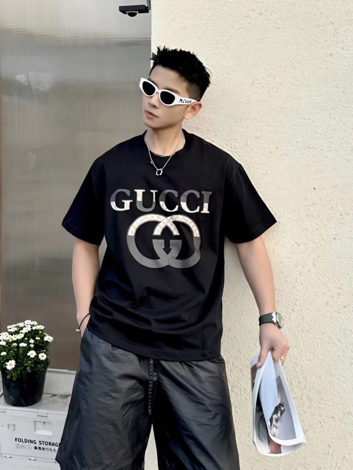Clothes Gucci 301