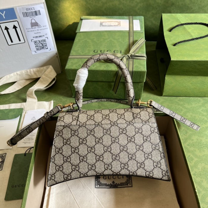 Handbag Gucci 681697 size 22.5*14.5*10cm