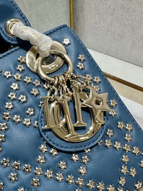 Handbag Dior 0505 size 17×7.5×14 cm