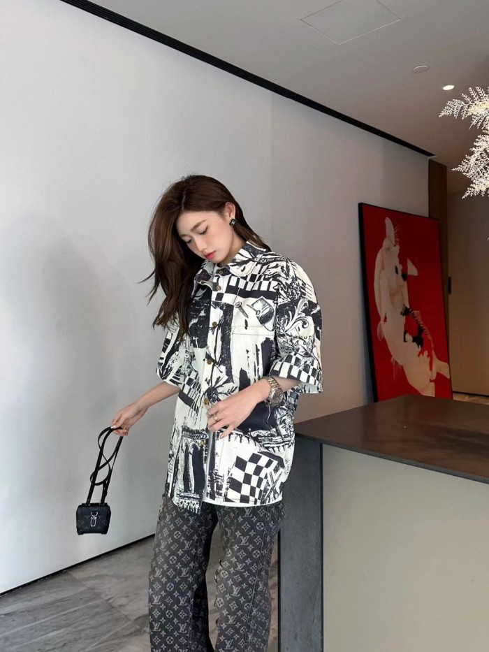 Clothes Louis Vuitton 205