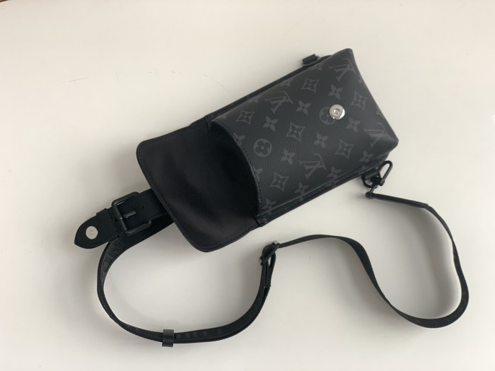 Handbag Louis Vuitton M45912 size 13.0 x 18.0 x 3.5 cm