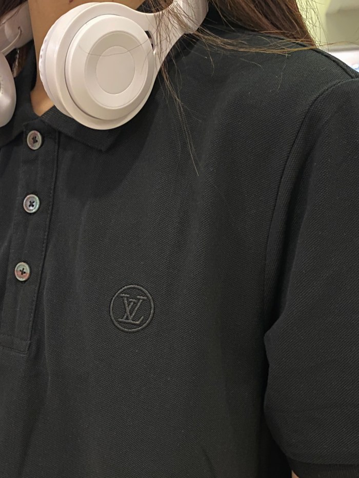 Clothes Louis Vuitton 175