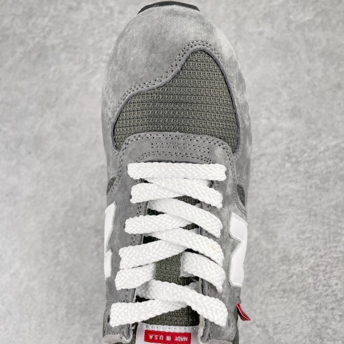 New Balance 990 Sneaker 2