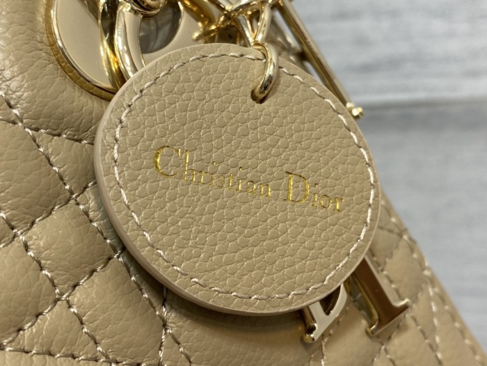 Handbag Dior size 17 cm