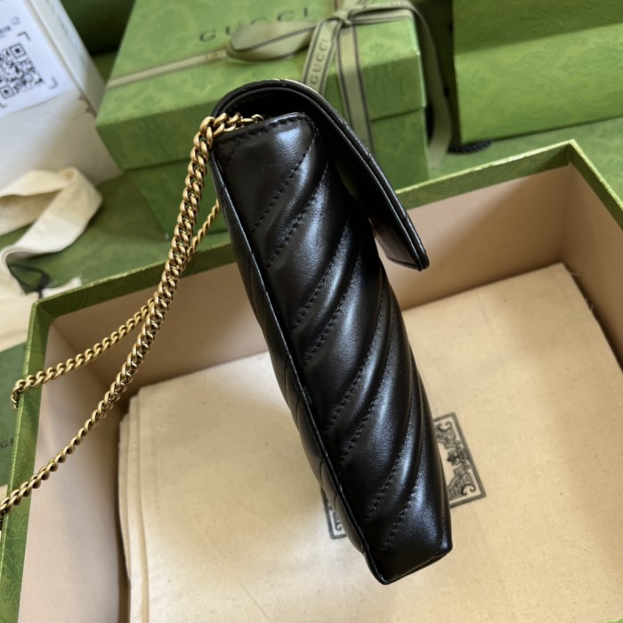 Handbag Gucci 672251 size 20*10*3.5 cm