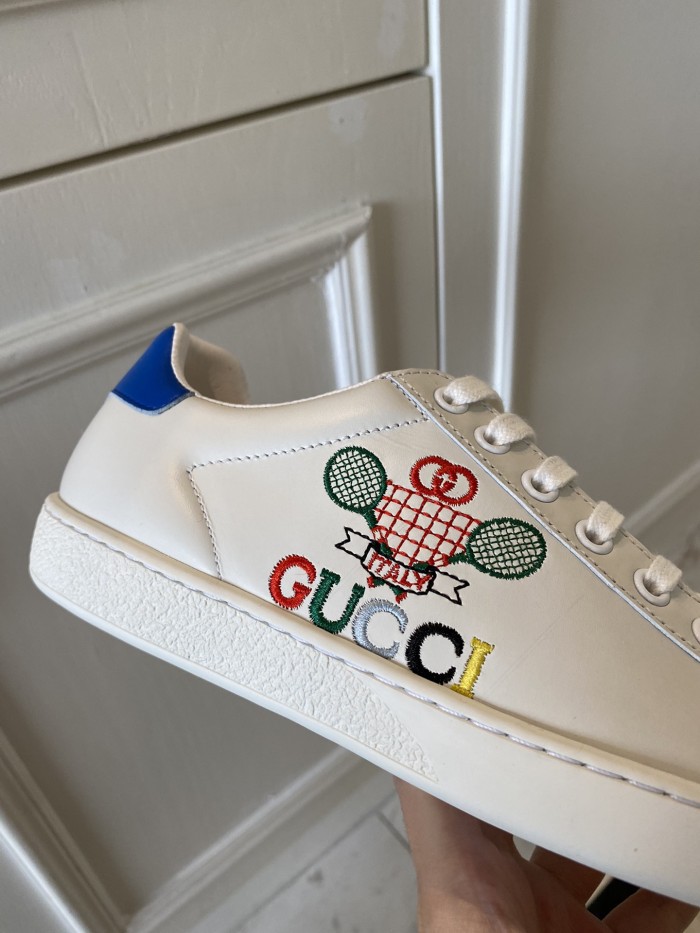Gucci Women's Ace sneaker with bee sneaker 4
