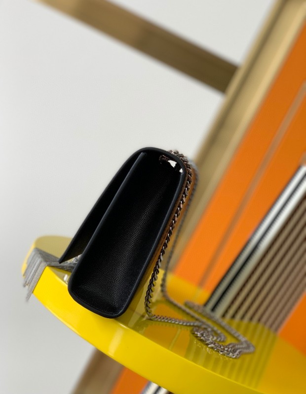 Handbags SAINT LAURENT 377829 size 24x14.5x5.5 cm