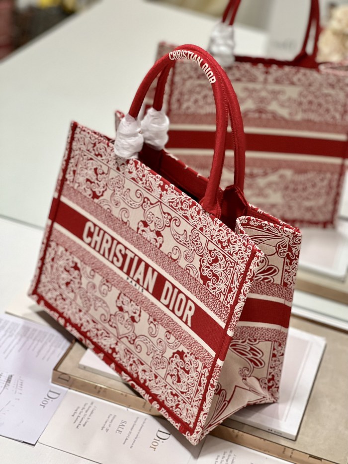 Handbag Dior 1286 size 36×28 cm