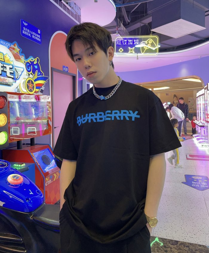 Clothes Burberry 37