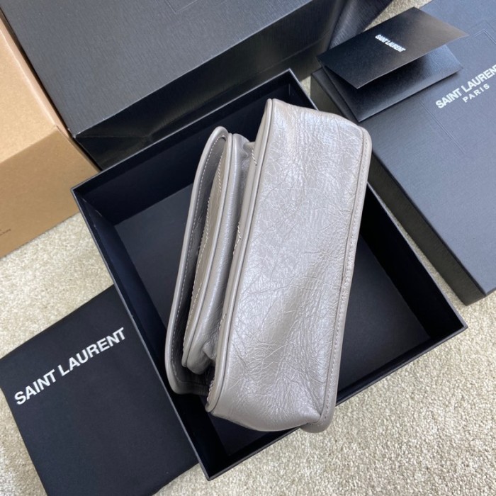 Handbags SAINT LAURENT 533037 size 22×16.5×12 cm