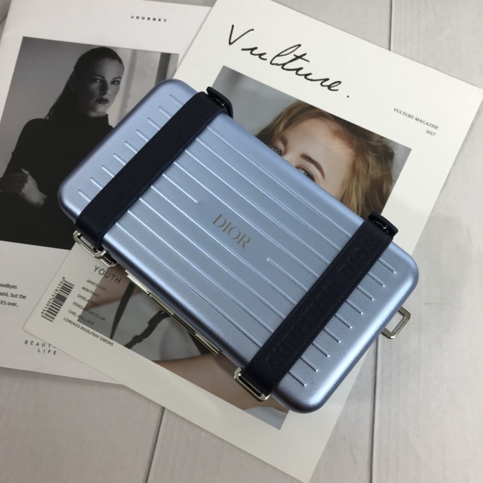 Handbag Dior size 13*20*6.5 CM