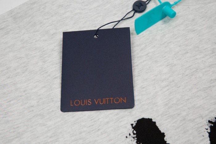 Clothes Louis Vuitton 306