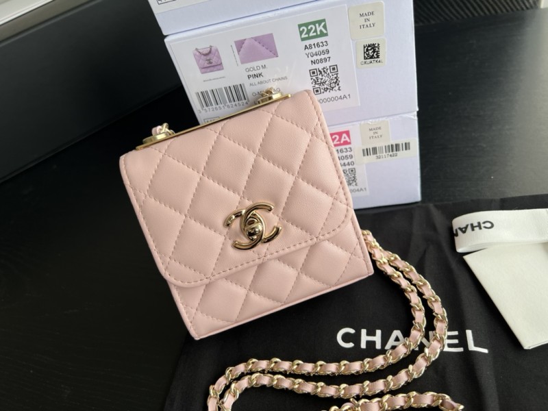 Handbag Chanel A81633 size 11cmx11cmx5 cm