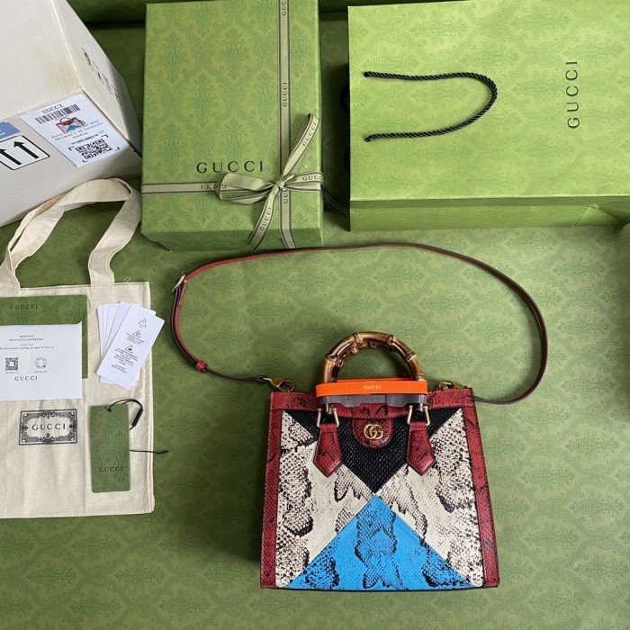 Handbag Gucci size 27*24*11 cm